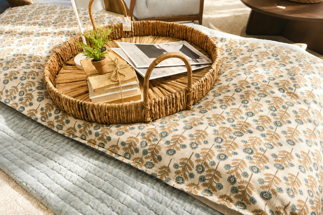 Ethan Quilt, Mineral